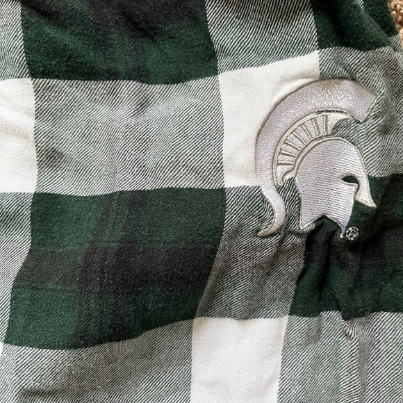 Michigan State Spartans Green and White Checkered Lounge Pants, Size XXL - Picture 3 of 4